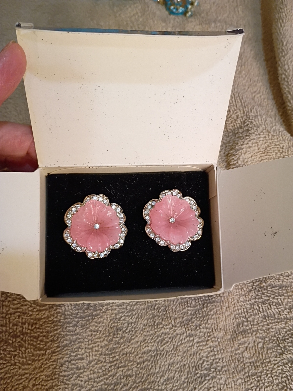 Kenneth Jay Lane Avon Clip On Earrings